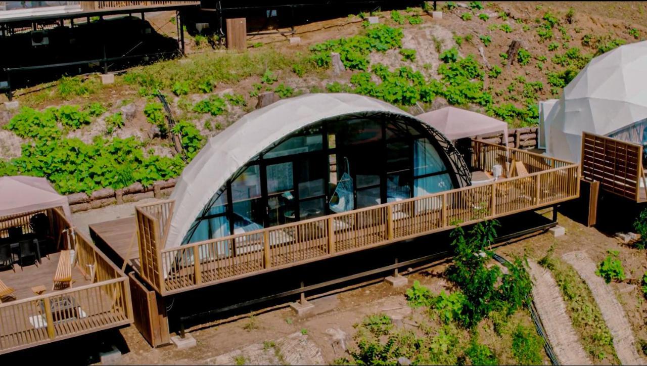 Hotel Mt.Fujiグランピングテラス　嶺乃華 Fujikawaguchiko Exterior foto